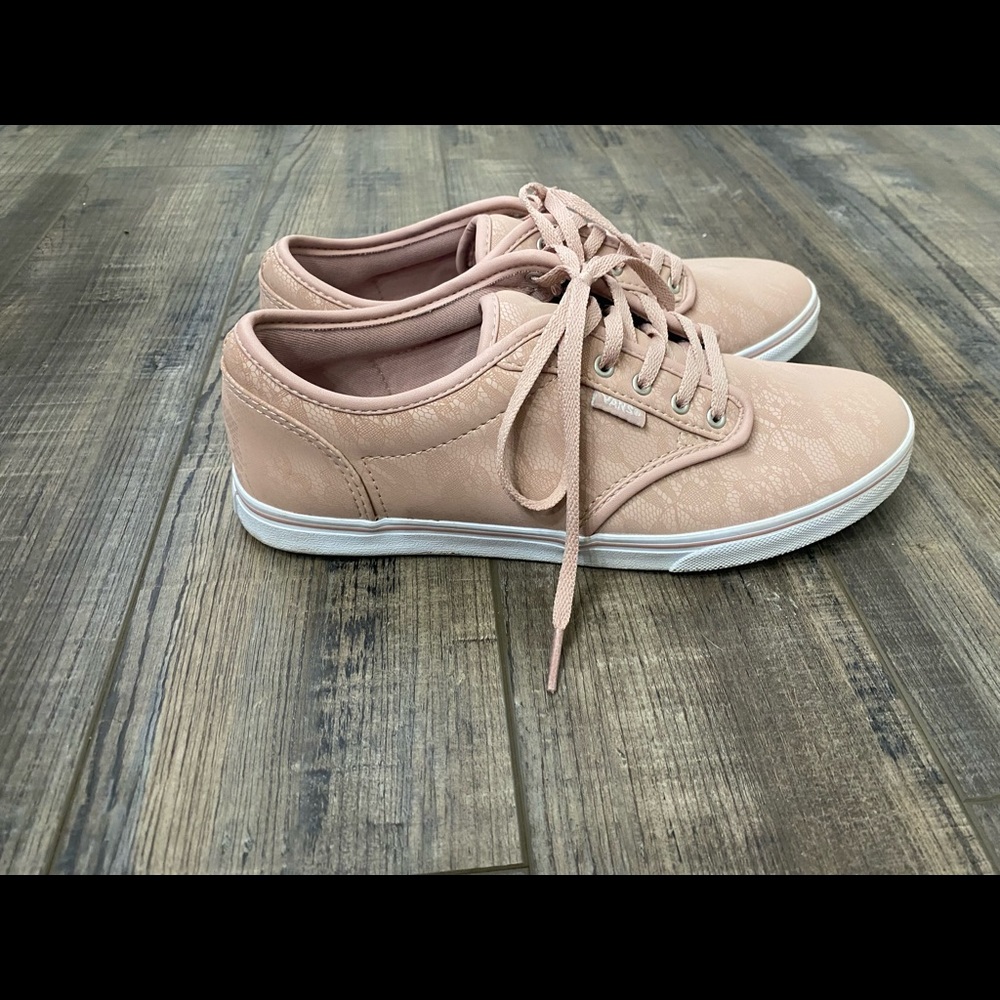 Womens Van’s pink embossed floral sneaker